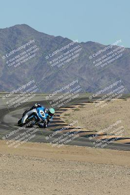 media/Oct-05-2025-CVMA (Sun) [[beeef4f201]]/Race 16-Formula Middleweight/